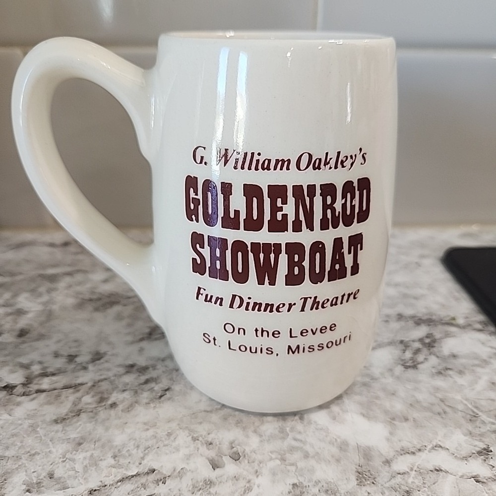Vtg Souvenir Goldenrod Fun Dinner Theatre Showboat On the St. Louis‎ Levee Mug